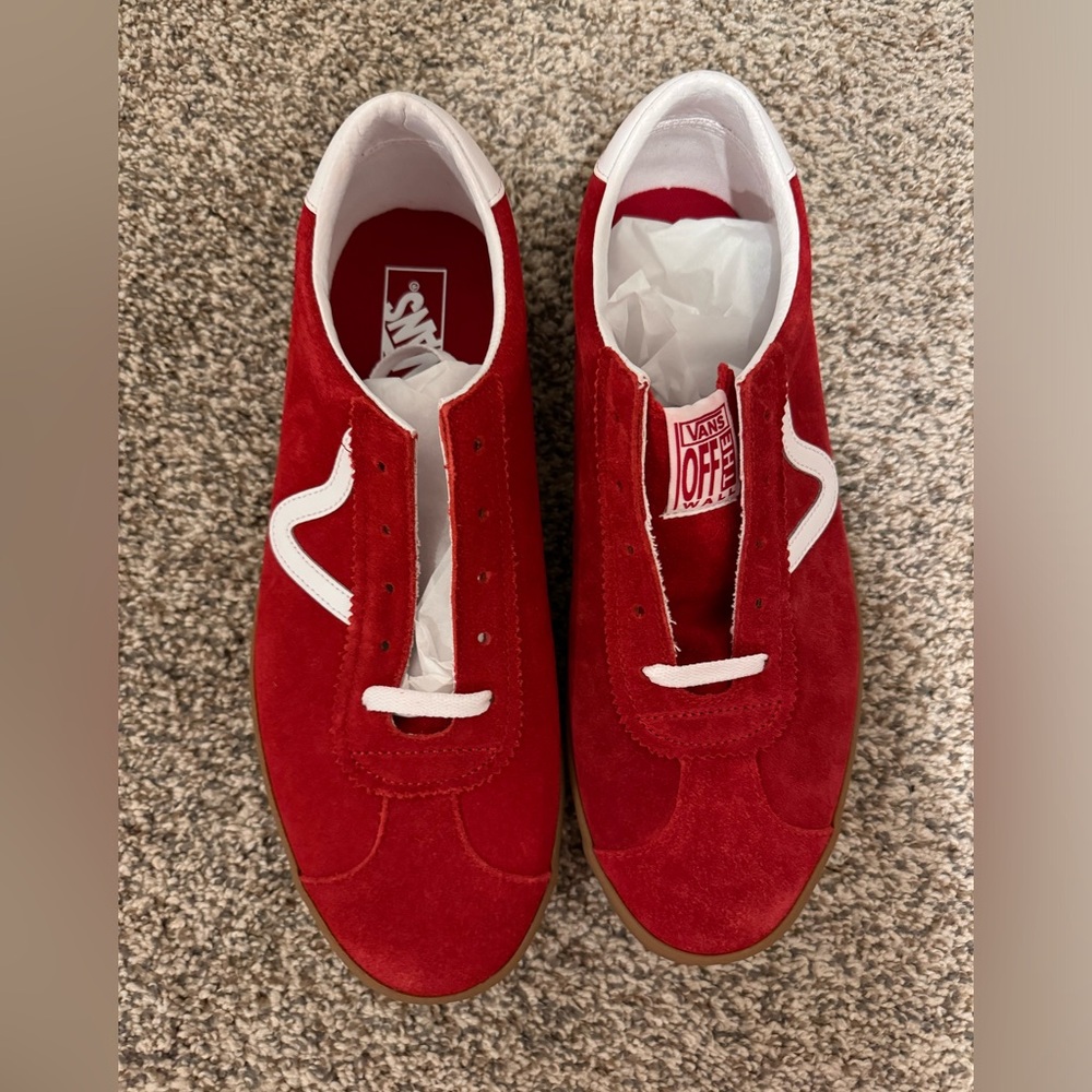 Sport low VANS 
Suede